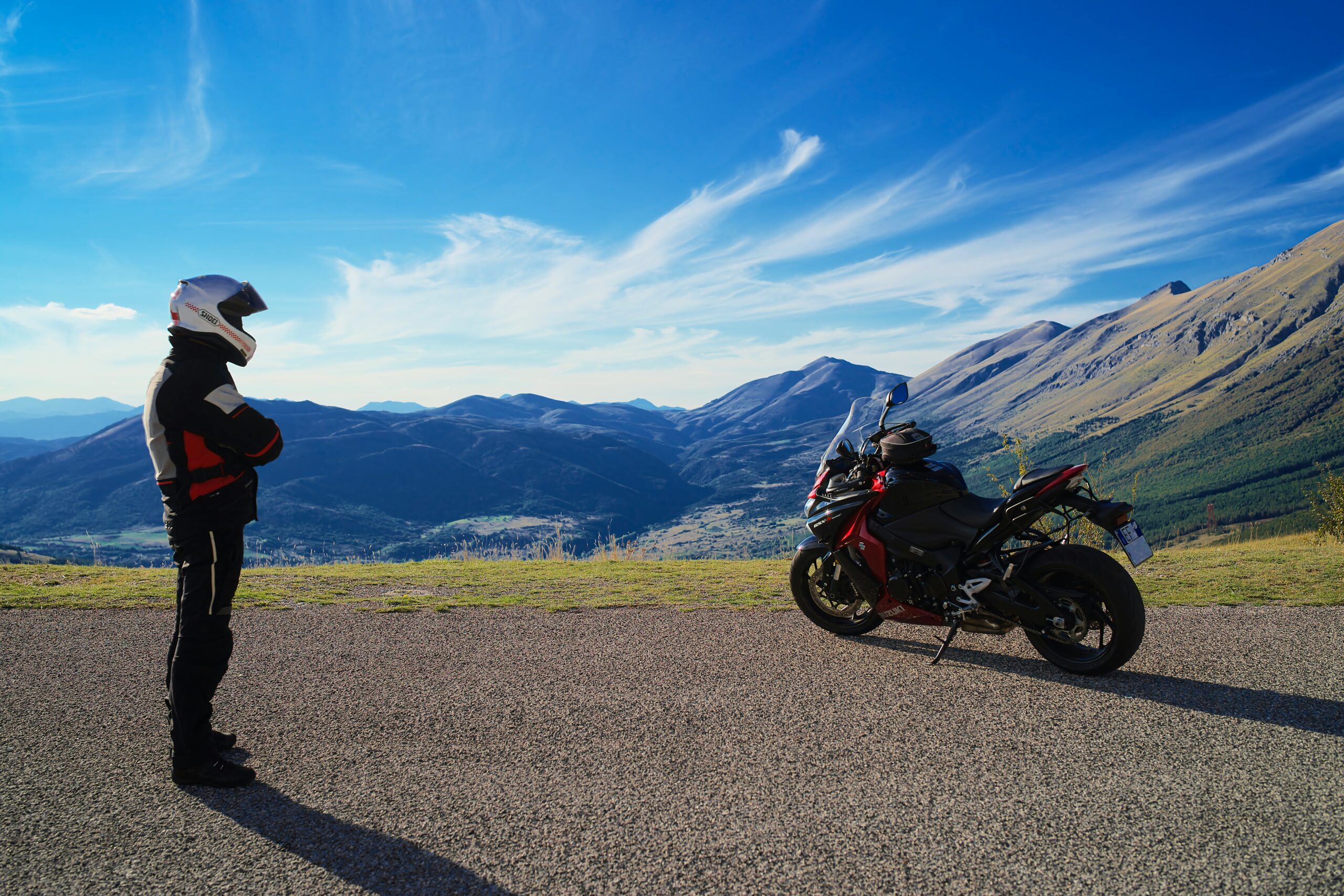 How to Choose the Best Adventure Motorcycle for Long-Distance Touring